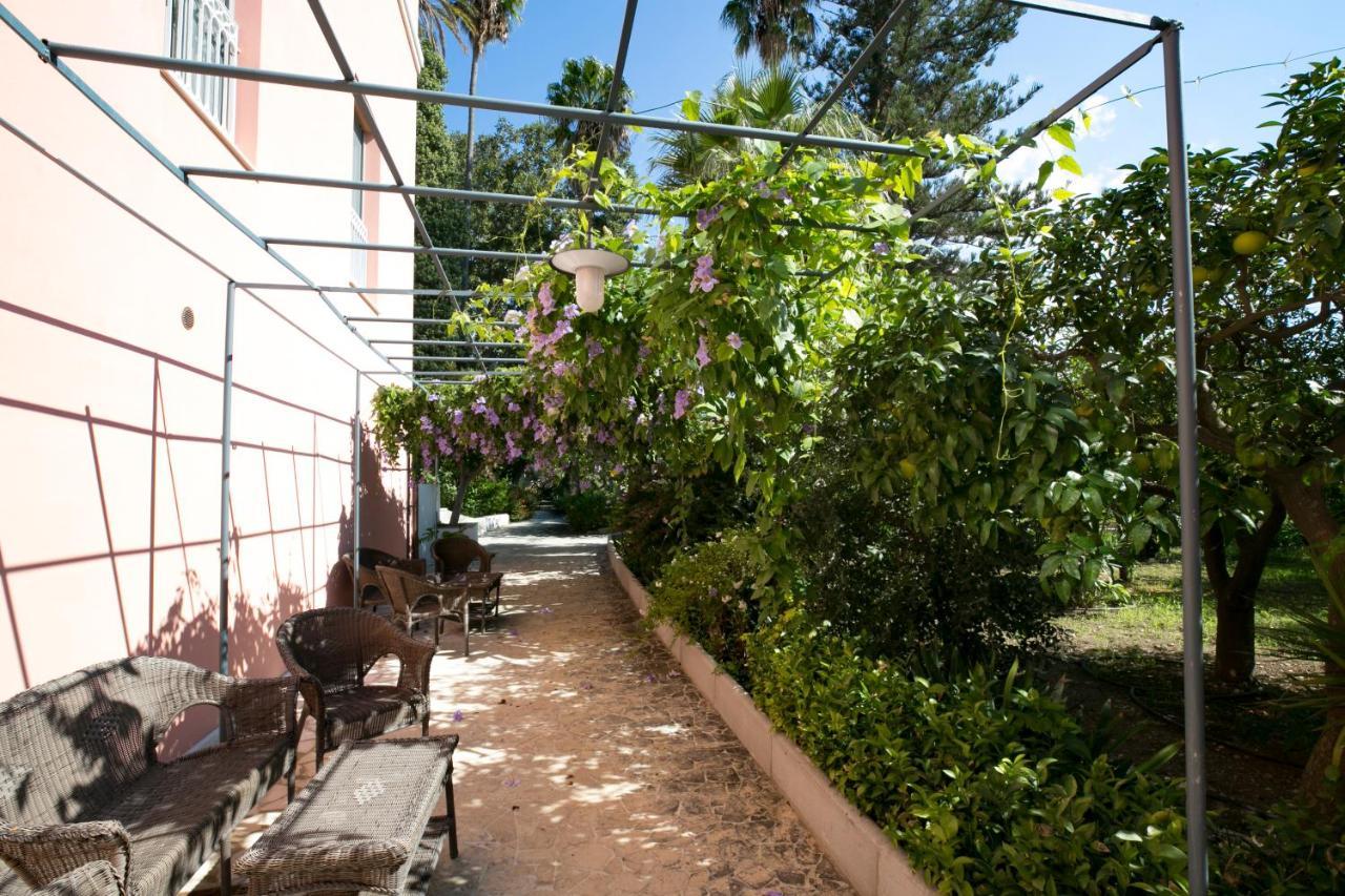Villa Pampalone - B&B In Dimora Storica Трапані Екстер'єр фото